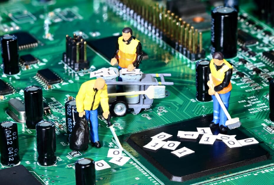 circuit board cleaning image
